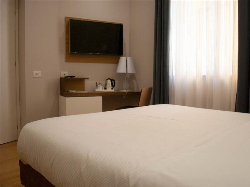 Best Western Ai Cavalieri Hotel Palermo Bagian luar foto